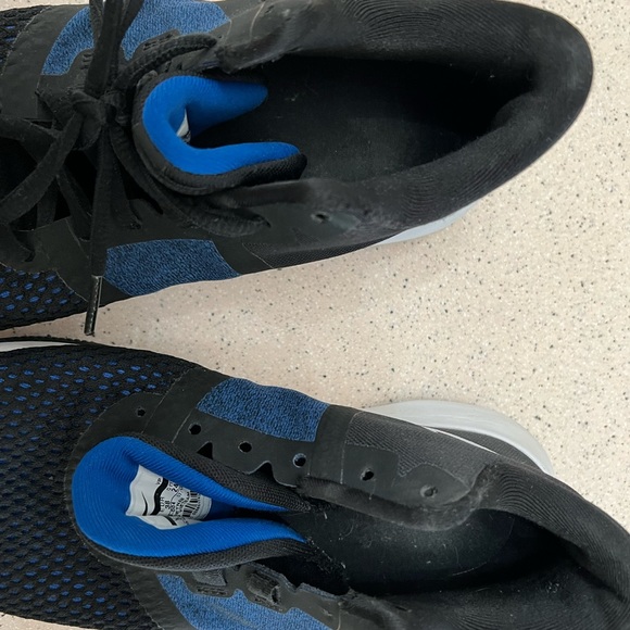 nike womens sneakers blue